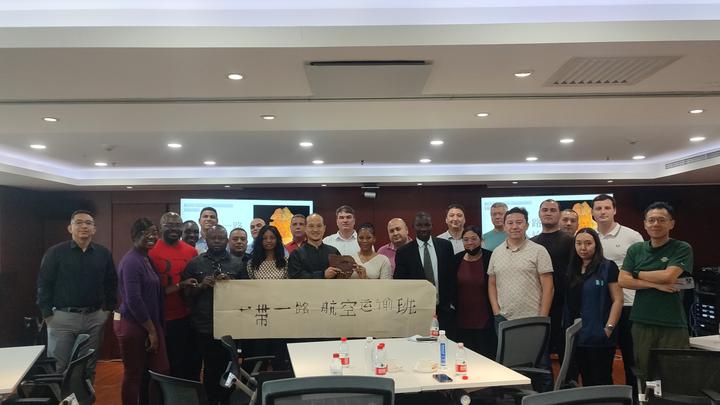 孙逸应邀为“一带一路”国家航空运输企业高级管理人才研修班授课